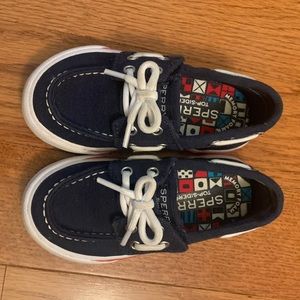 Toddler Sperry’s shoes